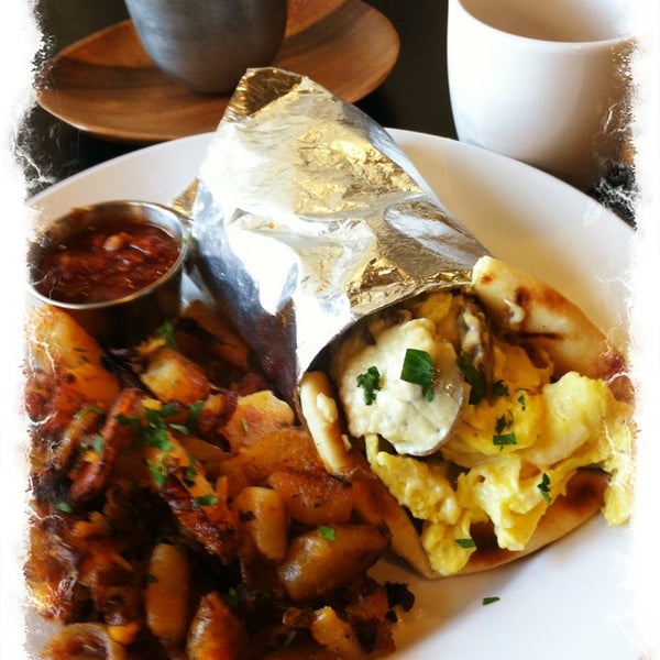 Vovomeena Breakfast Spot in Phoenix