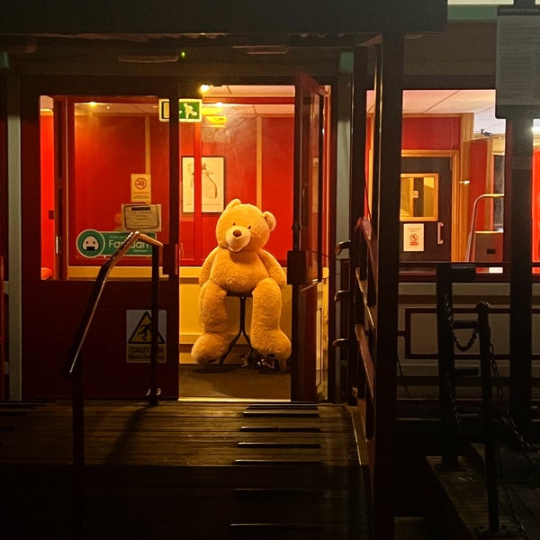 Lotus Chinese Floating Restaurant 9 Oakland Quay