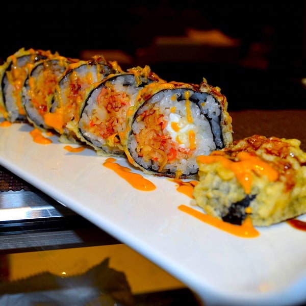 Foto tirada no(a) Izumi Sushi &amp; Hibachi All You Can Eat por Izumi Sushi &amp; Hibachi All You Can Eat em 12/18/2015