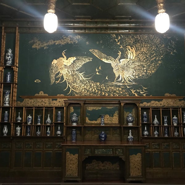 Photo taken at The Peacock Room by Roo Q. on 9/7/2019