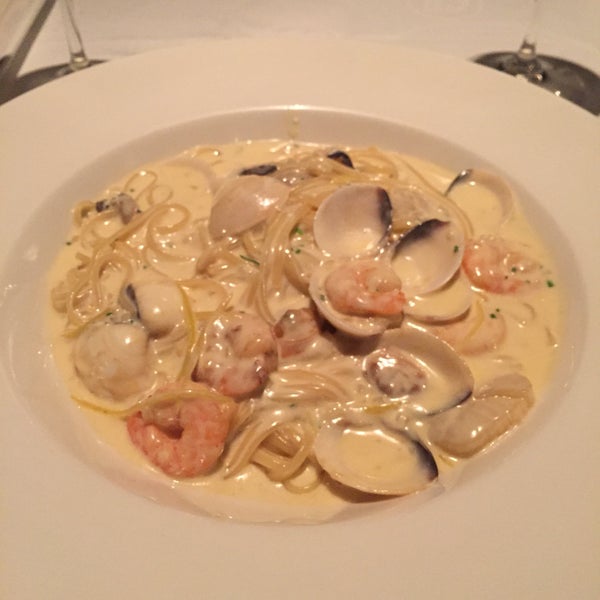 El linguini con mariscos es el mejor que he probado en mi vida, no lo dejen de pedir!!