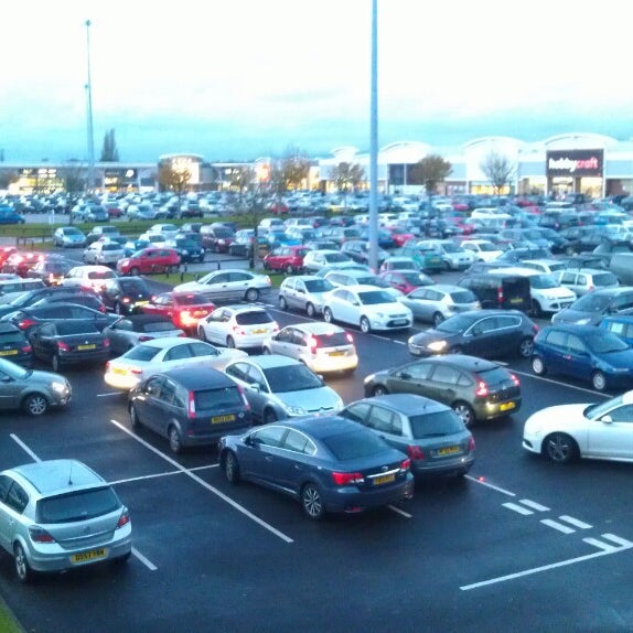 Deepdale Shopping Park - Blackpool Road