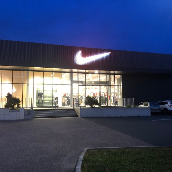 flexibel Evalueerbaar Echt niet Nike Factory Store - Sporting Goods Retail