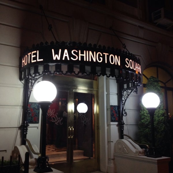 10/14/2013 tarihinde Ben C.ziyaretçi tarafından Washington Square Hotel'de çekilen fotoğraf