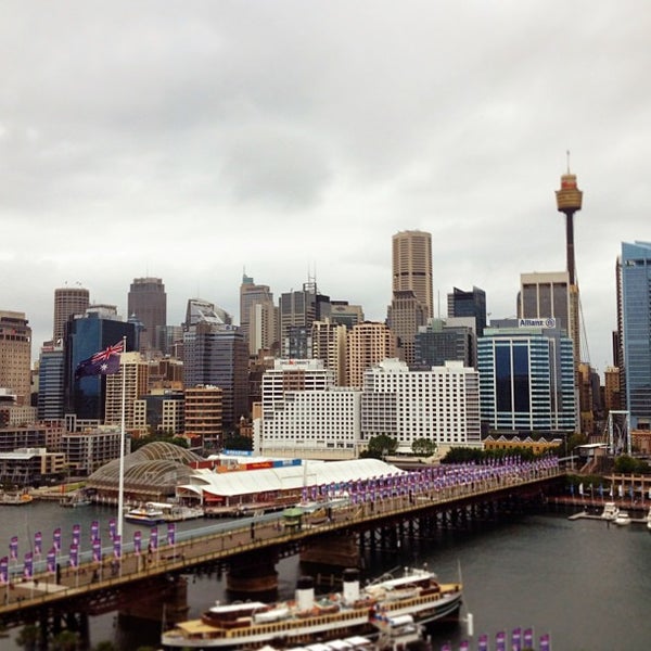 3/15/2013 tarihinde Nicole S.ziyaretçi tarafından Ibis Sydney Darling Harbour'de çekilen fotoğraf