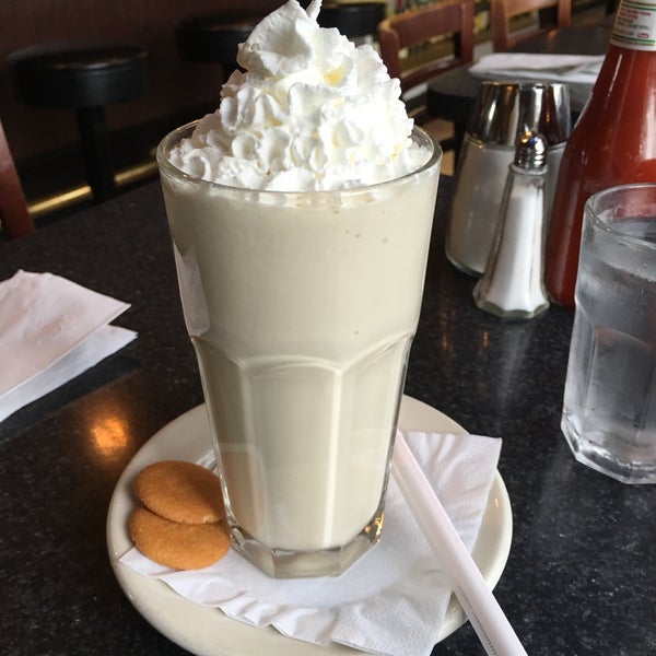 The Baileys shake made with homemade soft serve custard is reason I come here. The food is good too. Nice to sit by window and watch the world go by.