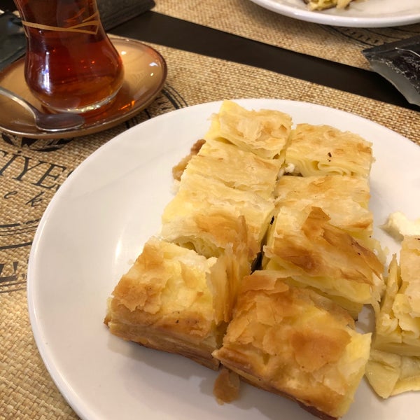 Erciyes Baklava &amp; Börek Aydınlıkevler�de Fırın