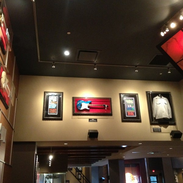Foto tirada no(a) Hard Rock Cafe Four Winds por Colleen G. em 4/3/2013
