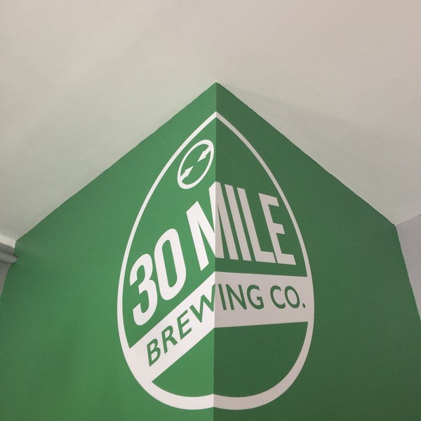 Снимок сделан в 30 Mile Brewing Co. пользователем Gabe B. 2/11/2017