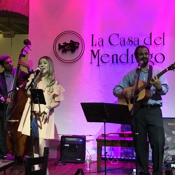 รูปภาพถ่ายที่ La Casa del Mendrugo โดย Karen H. เมื่อ 11/4/2017