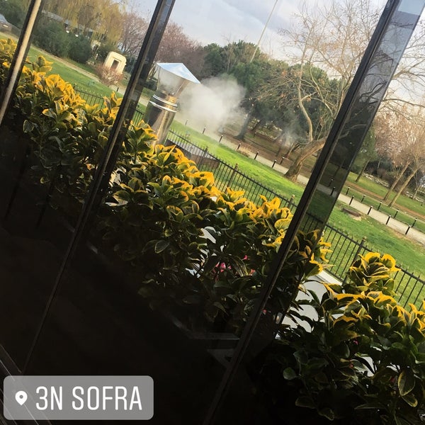 รูปภาพถ่ายที่ 3N Sofra Tuzla โดย . เมื่อ 1/28/2018