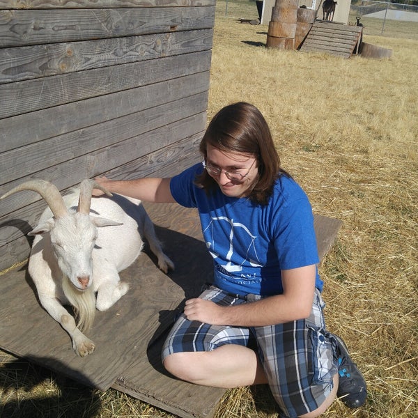 7/26/2017 tarihinde Erica C.ziyaretçi tarafından The Belmont Goats'de çekilen fotoğraf