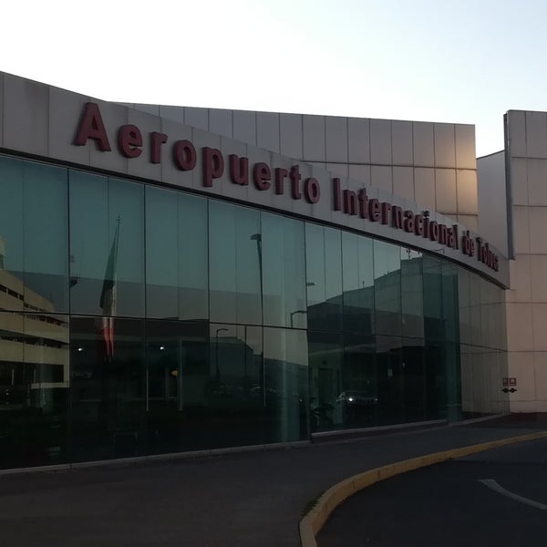 Снимок сделан в Международный аэропорт имени Адольфо Лопеса Матеоса (TLC) пользователем José Luis H. 6/4/2018