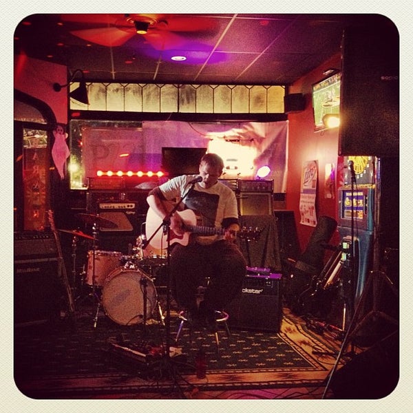 2:2 сухаревская бар. Бар 2 2 сретенка. Бар 2 2 сретенка. 22 pub. Ирландский паб ярцевская 22.