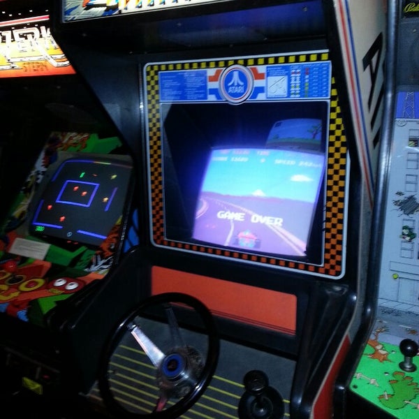 Photo taken at Robot City Games and Arcade by Annie ʚϊɞ Z. on 5/31/2014