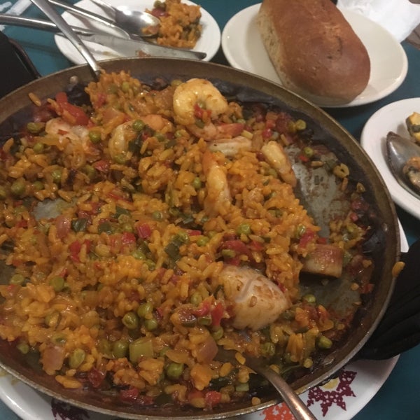 Marisco Paella was tasty. I ordered house bread to accompany the Paella. Great service and great food!