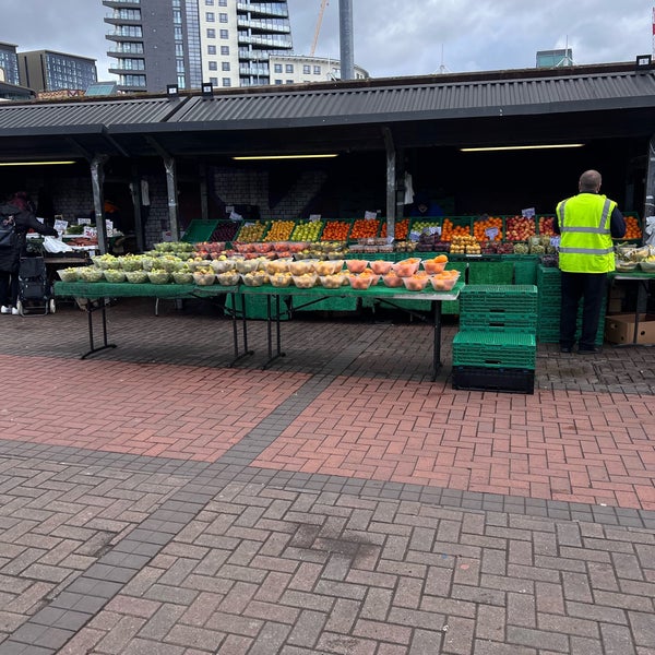 Foto tirada no(a) Leeds Kirkgate Market por J em 3/25/2023