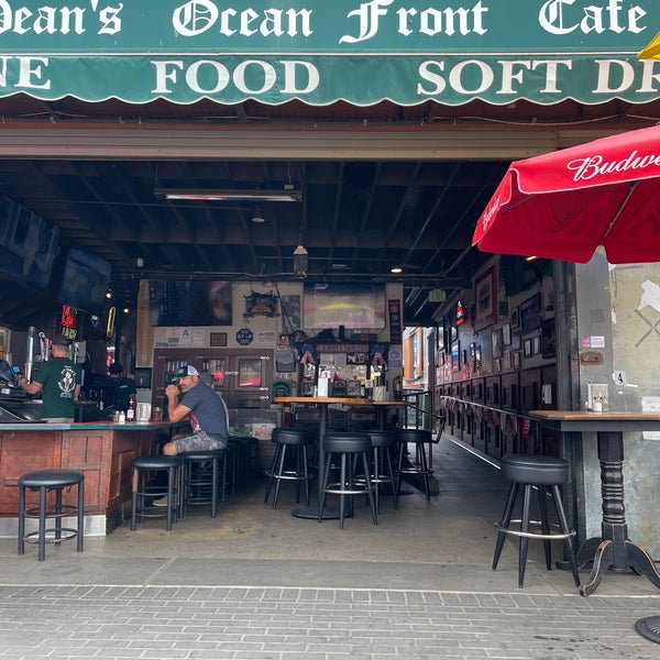 7/10/2021にرがBig Dean&#39;s Ocean Front Cafeで撮った写真