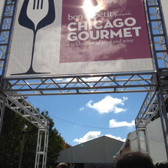 รูปภาพถ่ายที่ Chicago Gourmet โดย Claire เมื่อ 9/30/2012
