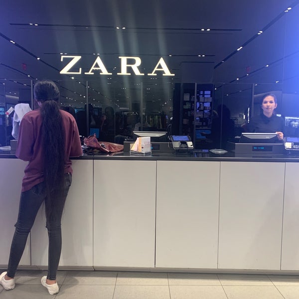 Зара Охотный Ряд фото 2