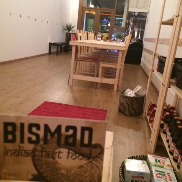 2/6/2014에 Victor J.님이 Bismad Indian Food &amp; Drink에서 찍은 사진