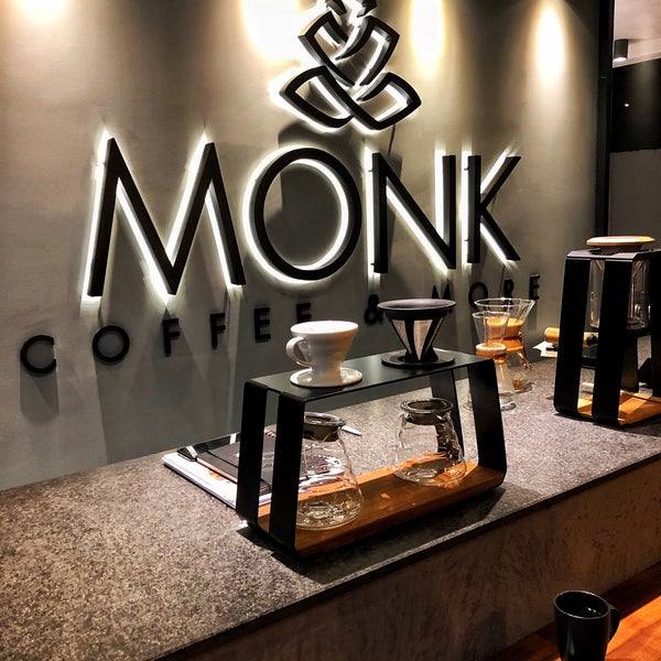 Foto tirada no(a) Monk Coffee &amp; More por Cem A. em 6/2/2018