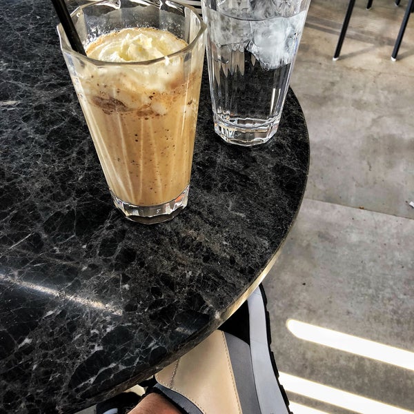 Foto scattata a Monk Coffee &amp; More da Cem A. il 7/5/2018
