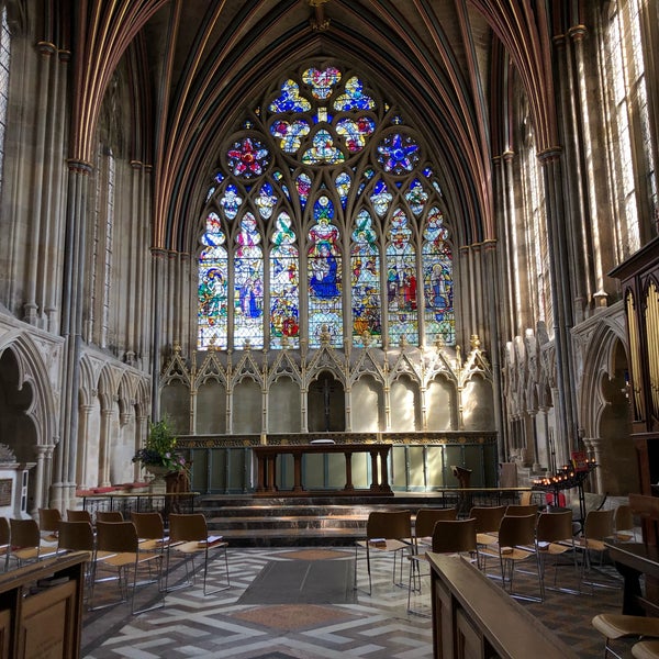 Das Foto wurde bei Exeter Cathedral von Naif . am 7/21/2018 aufgenommen