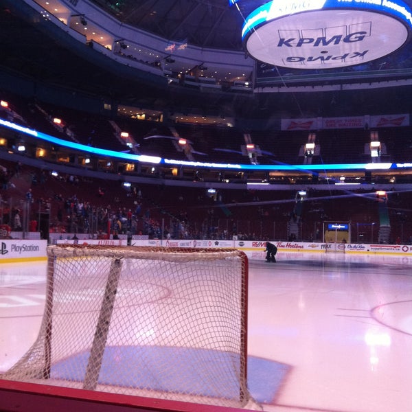 Снимок сделан в Rogers Arena пользователем Jessica W. 4/23/2013