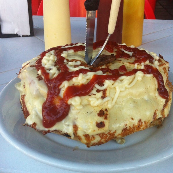 Julio Paris Xis Hamburgueria em Navegantes