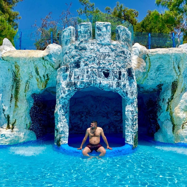 Photo taken at Bodrum Aqualand by Mesut P. on 6/27/2019
