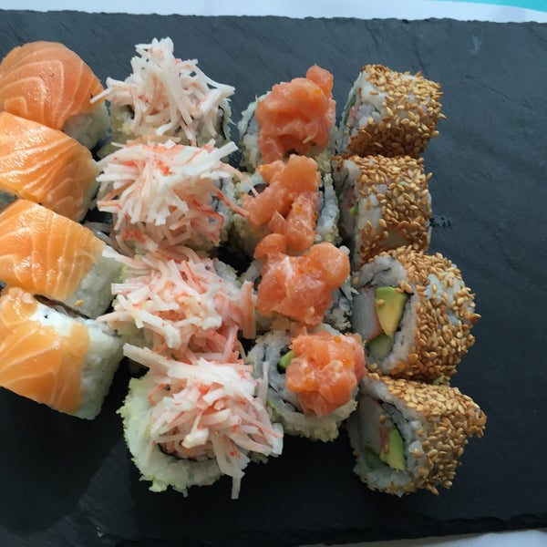 Tao sushi. Суши кашира. Суши лаб горячий ключ. Мини ролл с угрем. Суши лаб горячий ключ.