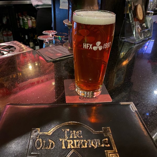 Photo taken at The Old Triangle Irish Alehouse by Ernie M. on 11/25/2019