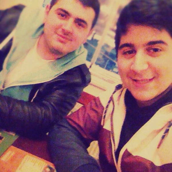 Foto diambil di Türkmen Cafe oleh Koray A. pada 1/11/2016