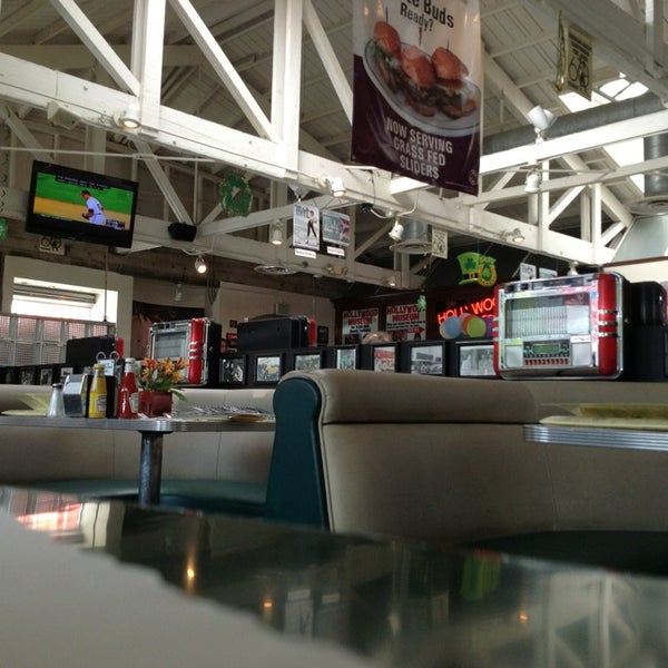 Mel S Drive In Diner In Central Hollywood