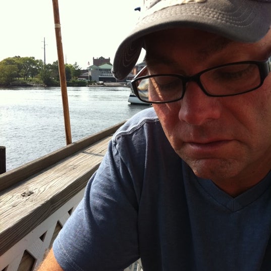 Money Talks Raw Bar