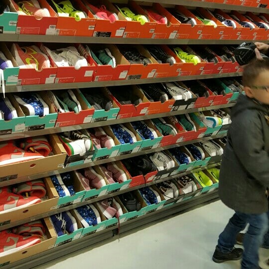 Foto di Nike Factory Store Ritel Alat Olahraga