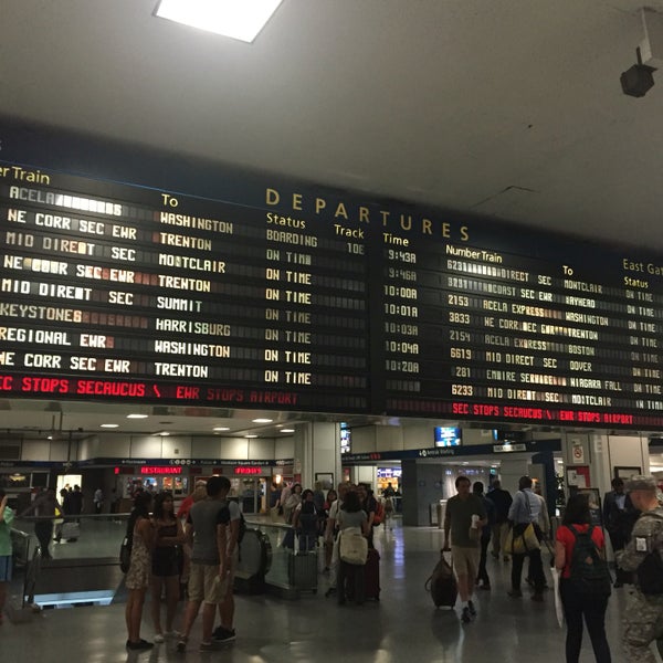 6/30/2016 tarihinde Alison H.ziyaretçi tarafından New York Penn Station'de çekilen fotoğraf
