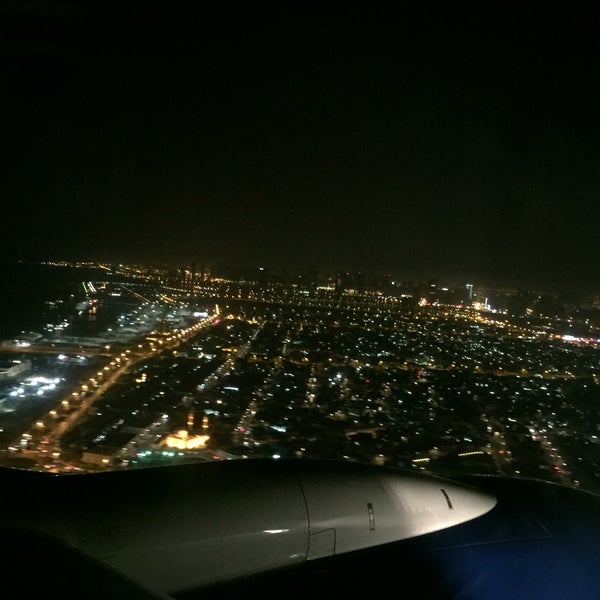 Foto tirada no(a) Aeroporto Internacional de Dubai (DXB) por Ilona M. em 9/13/2016