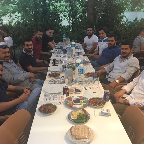 Foto diambil di Küşleme Kebaphan Hüseyin Usta oleh Orhan pada 6/18/2016