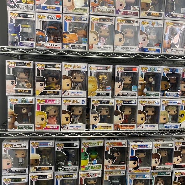 KRRJ Collectibles Downtown Bakersfield 0 tips