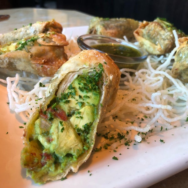 The Cheesecake Factory American Restaurant in Valencia