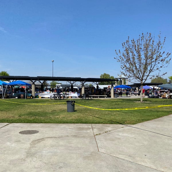 Stockdale High School 4 tips from 172 visitors