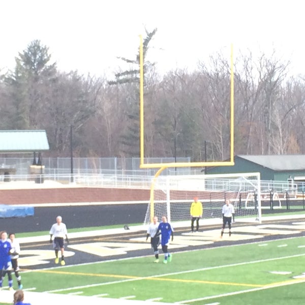 Comstock Park High School 3 tips from 400 visitors