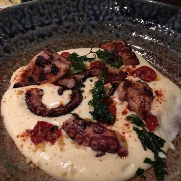 Foto tirada no(a) KAMA Restaurant por Mari em 4/29/2019