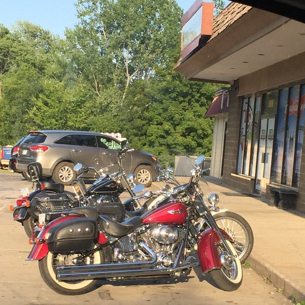 KC's Neighborhood Bar & Grill Bar