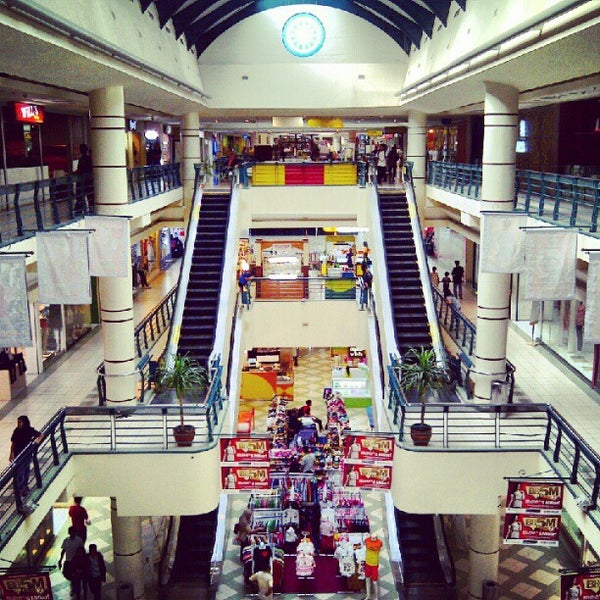 Arcadia Daan Mogot mall with vibrant lights and shoppers