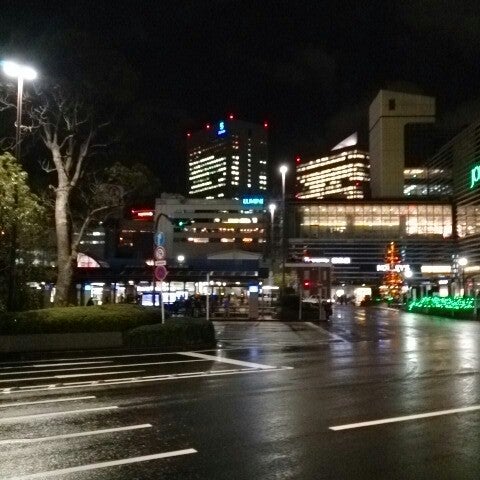 横浜駅西口 ロータリー 西区の道路 横浜駅西口 ロータリー 西区の道路