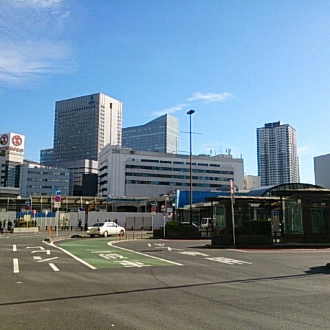 横浜駅西口 ロータリー 西区の道路 横浜駅西口 ロータリー 西区の道路