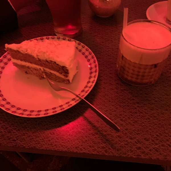 3/10/2020にLaura D.がKonrad Café &amp; Barで撮った写真